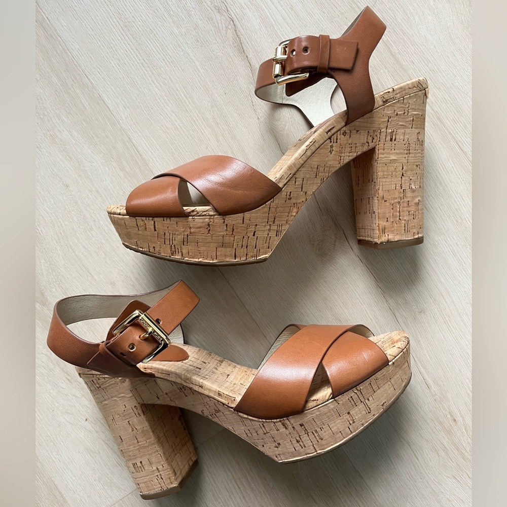 NWOT Michael Kors Leather Platform Sandals